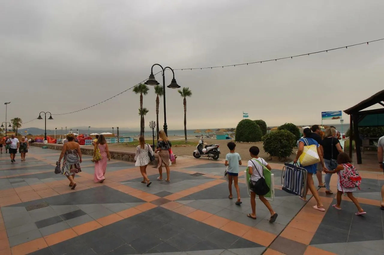 Carihuela Beach Apartment - Plaza Del Remo Torremolinos Spain